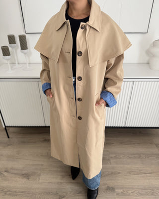 Trench cape