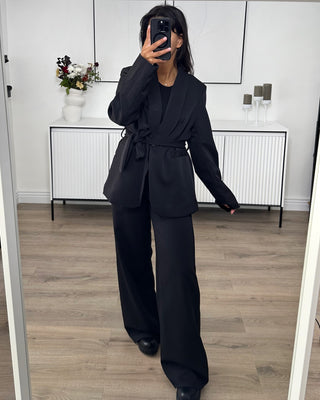 Ensemble tailleur ceinture