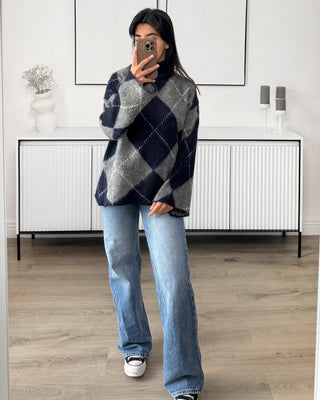 Pull Mohair gris et bleu losange.
