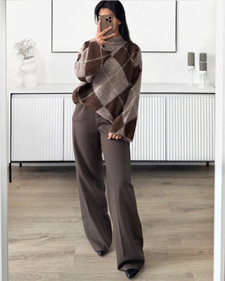 Pull Mohair marron à motif losange.